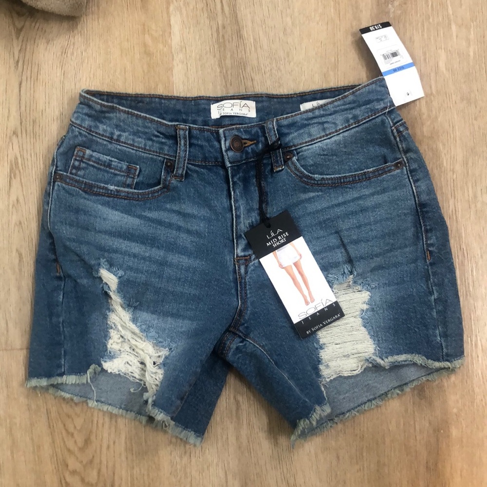 NWT Sofia Vegara Distressed Denim Shorts